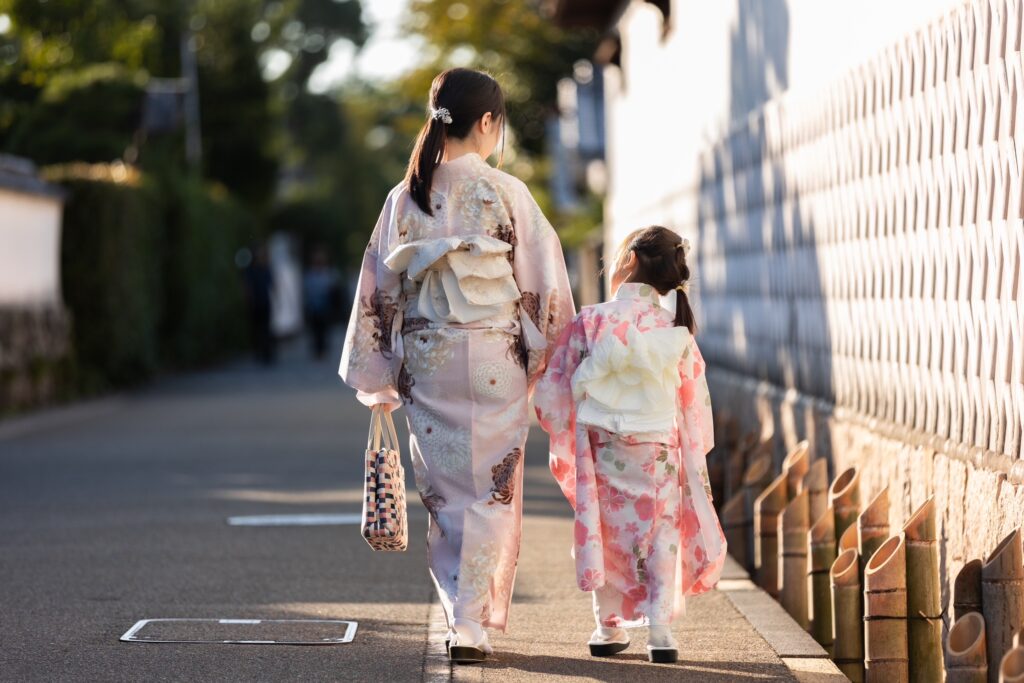 萩ふくやだは、親子で楽しめる子供さんの着物もたくさん　置いています。