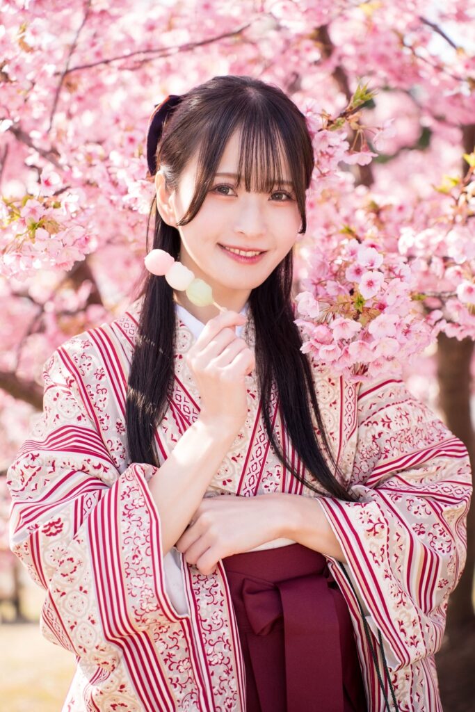 花と着物とだんごの組み合わせ