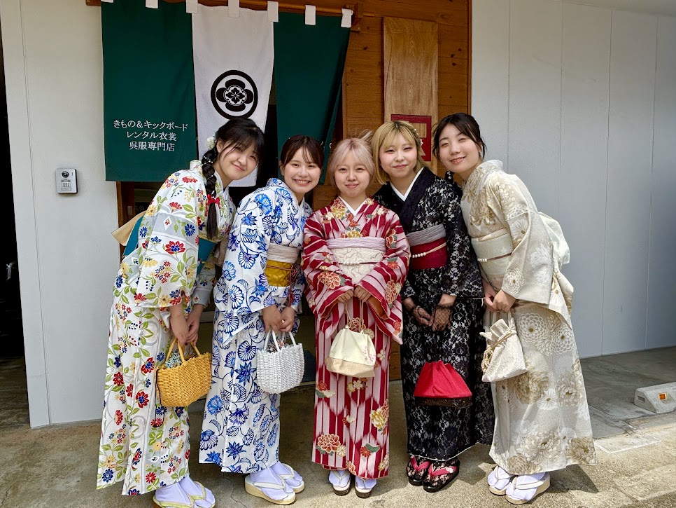 仲良し5人組の着物姿