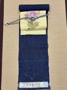 捨松の帯とコーディネートした小千谷縮
