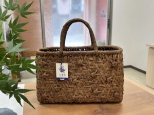 山葡萄のカゴバッグ