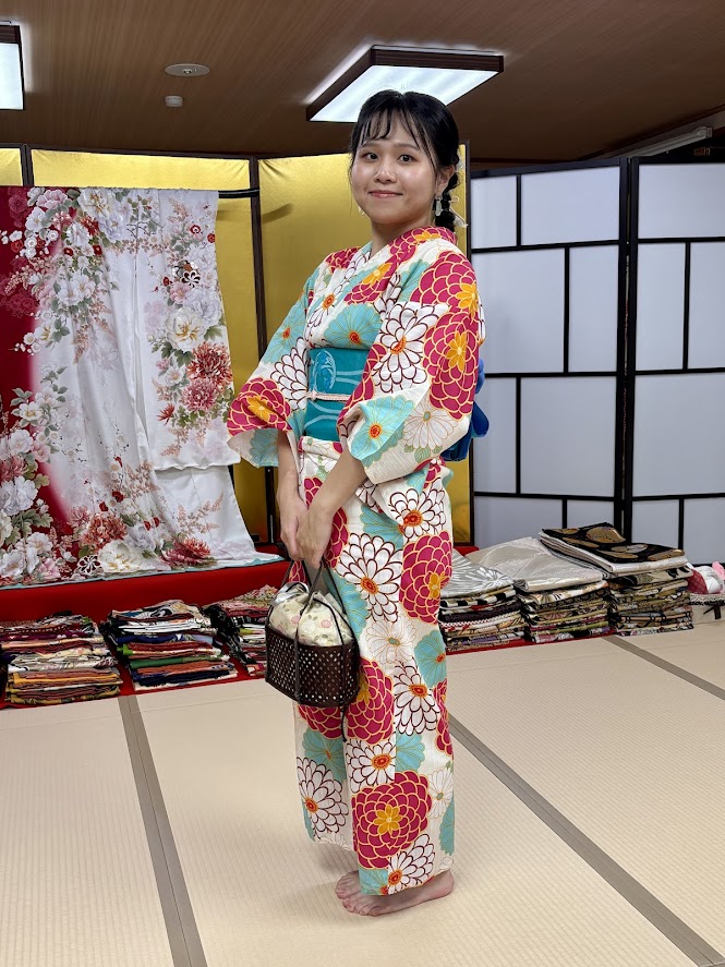 歴史の好きな台湾の女の子が浴衣体験